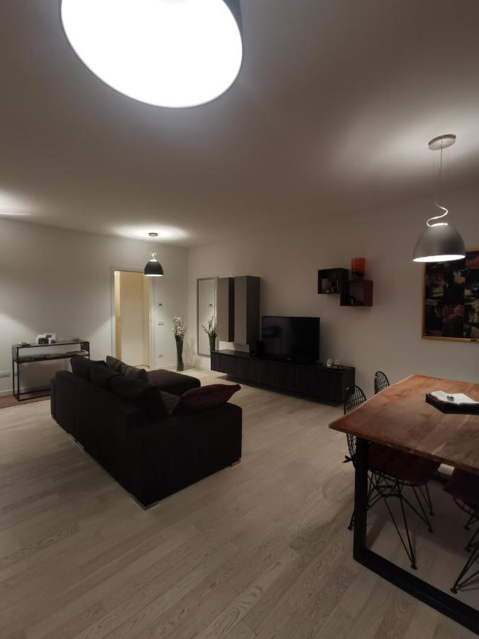 La Casa Di Greta Leilighet Monza Eksteriør bilde